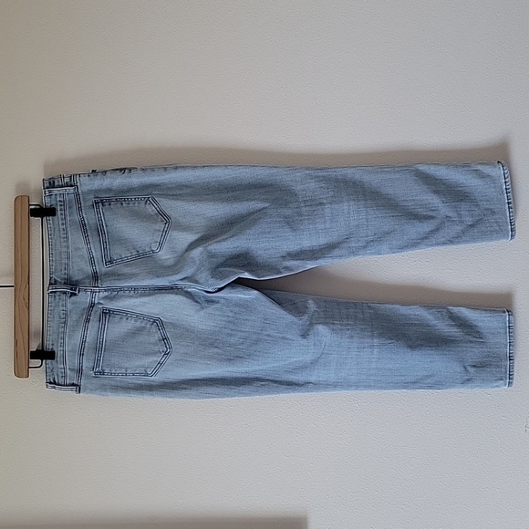 Chico's So Slimming Girlfriend Slim Leg Crop Jeans Size 10 - Picture 4 of 10